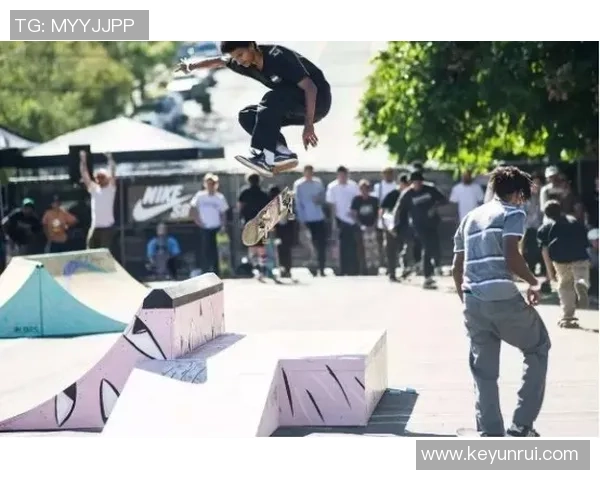 成都滑板队意识形态引发热议滑板文化与社会认同的碰撞与反思